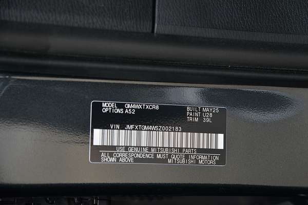 2025 Mitsubishi Outlander LS ZM