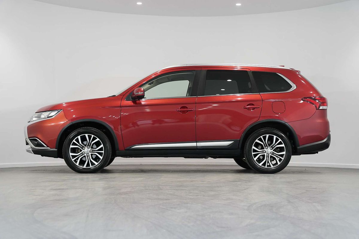2016 Mitsubishi Outlander LS Safety Pack ZK