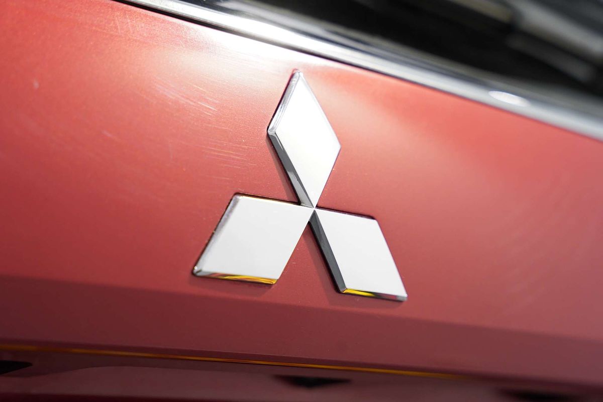 2016 Mitsubishi Outlander LS Safety Pack ZK