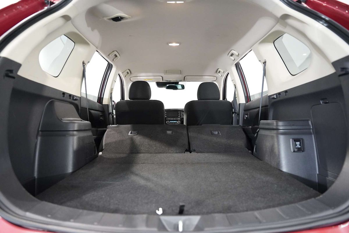 2016 Mitsubishi Outlander LS Safety Pack ZK