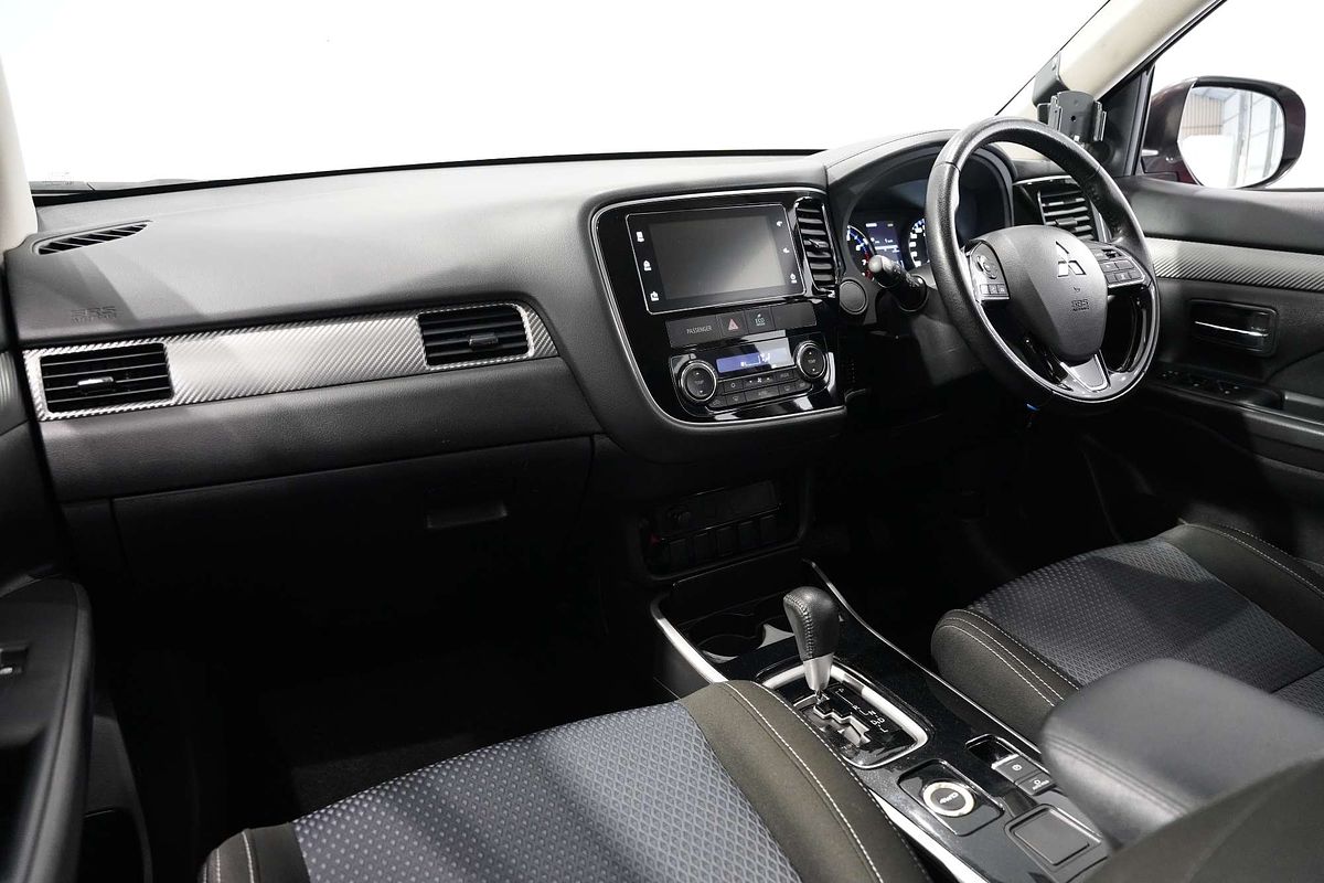 2016 Mitsubishi Outlander LS Safety Pack ZK