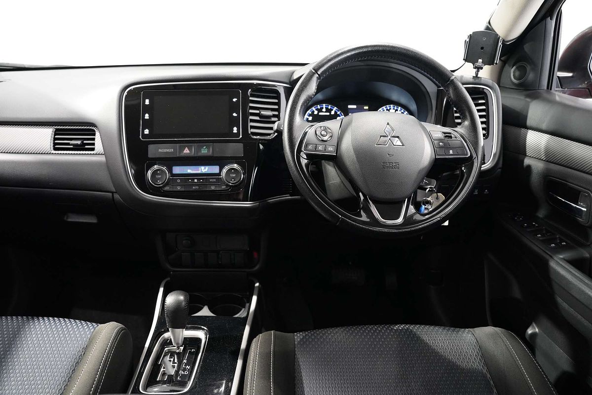 2016 Mitsubishi Outlander LS Safety Pack ZK