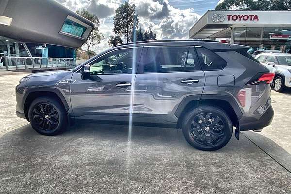 2024 Toyota RAV4 Cruiser AXAH52R