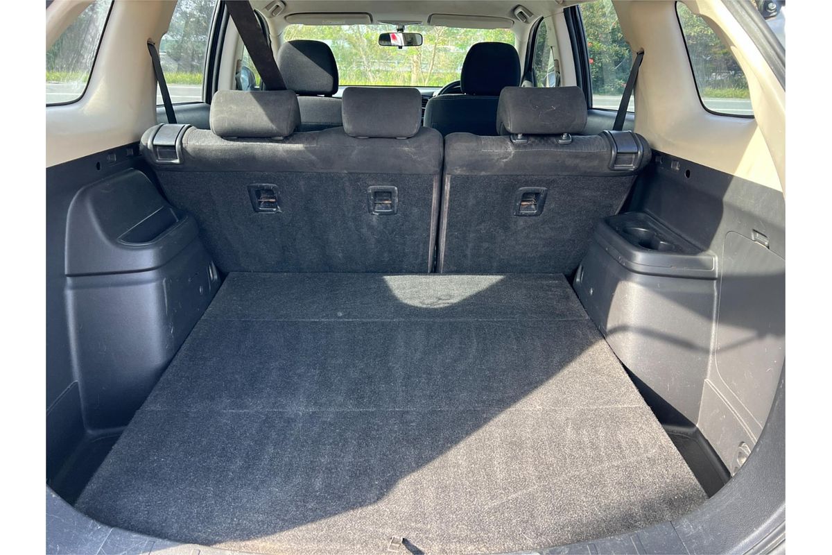 2014 Mitsubishi Outlander ES ZJ