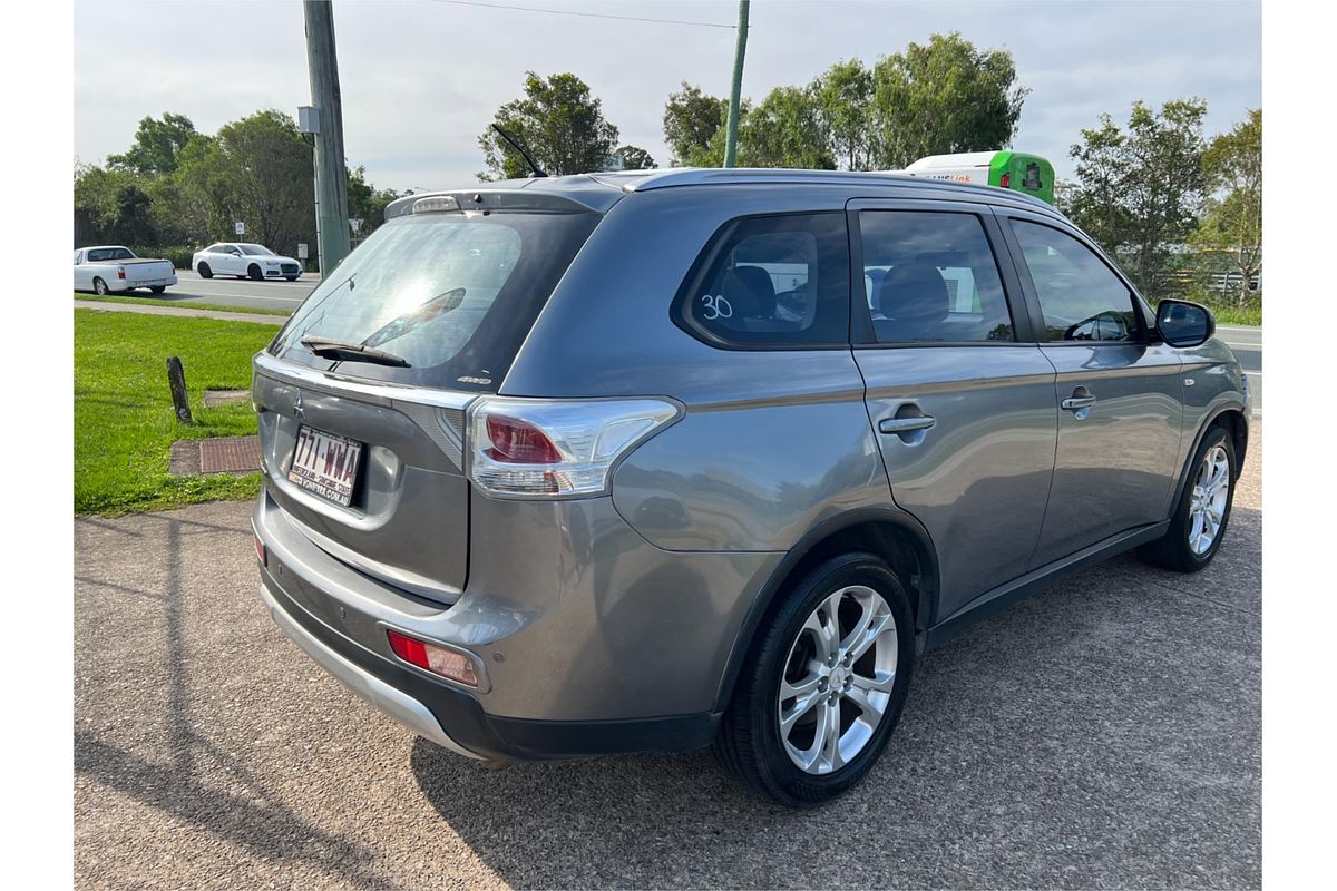 2014 Mitsubishi Outlander ES ZJ