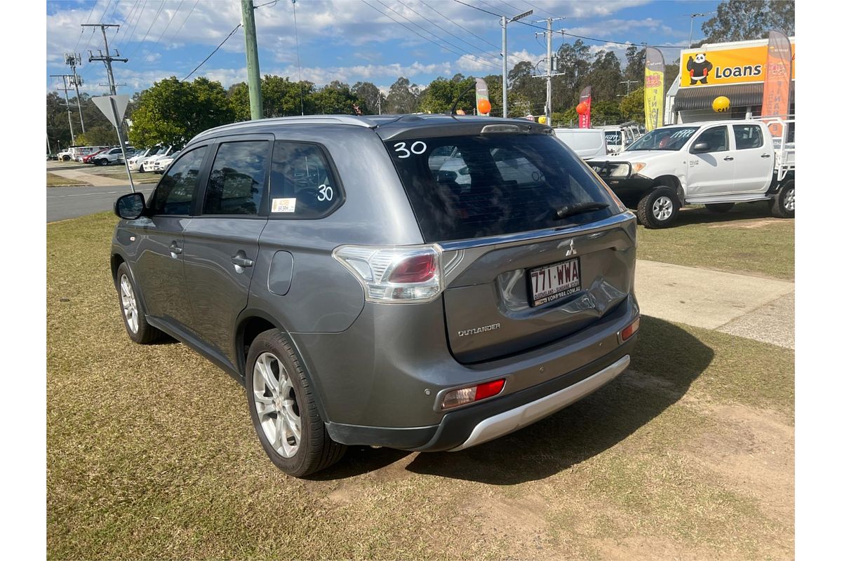 2014 Mitsubishi Outlander ES ZJ