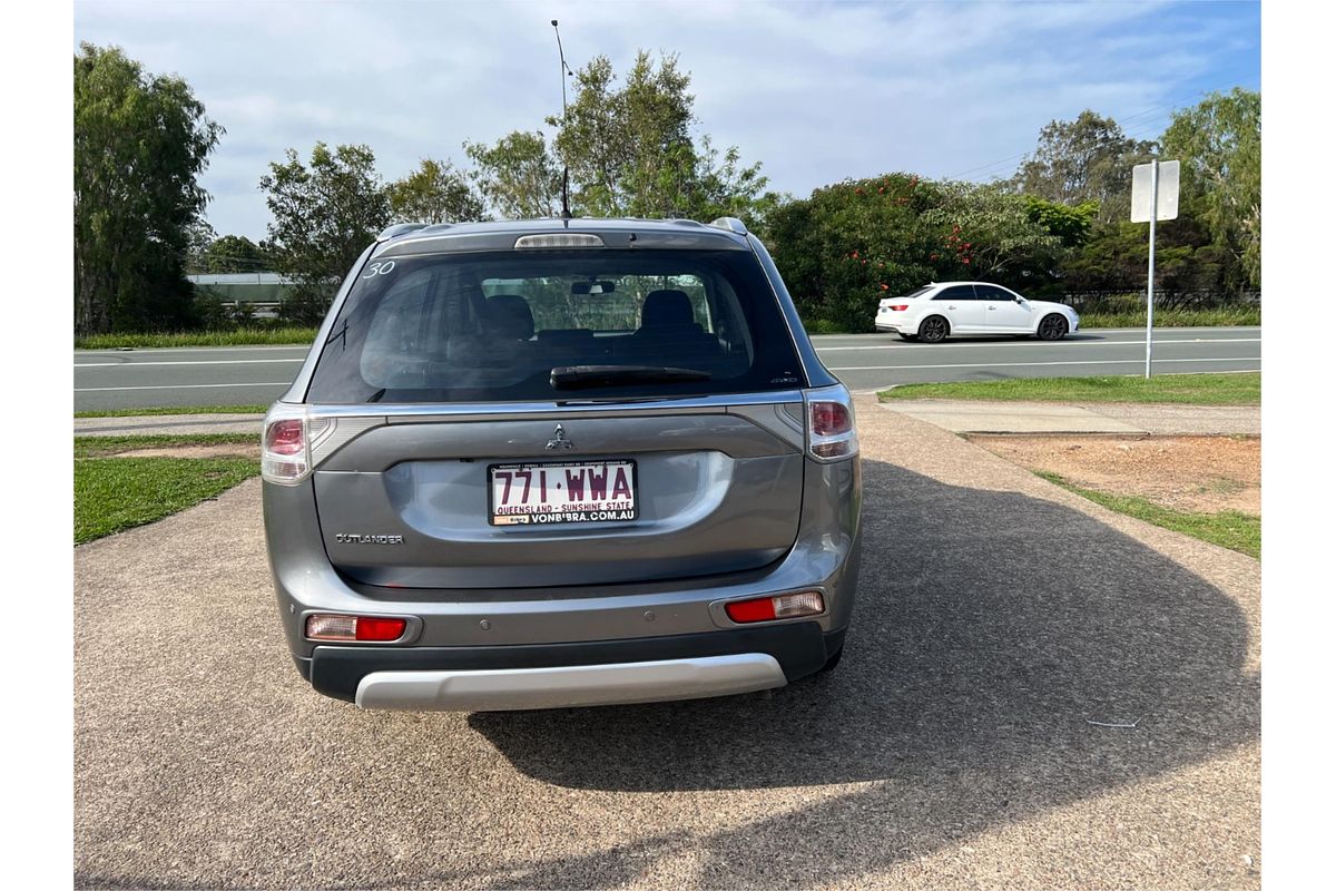 2014 Mitsubishi Outlander ES ZJ