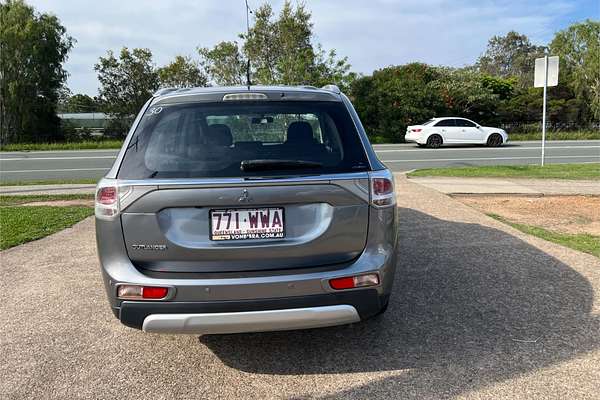 2014 Mitsubishi Outlander ES ZJ