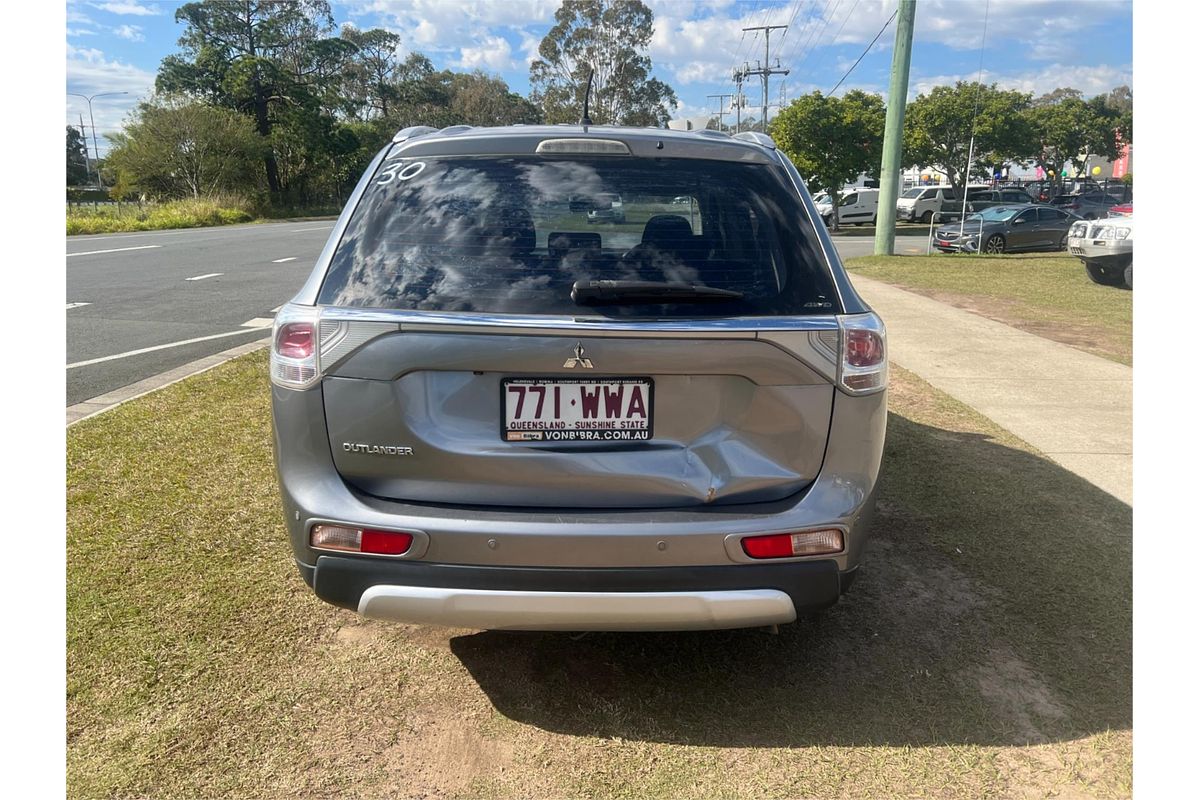 2014 Mitsubishi Outlander ES ZJ