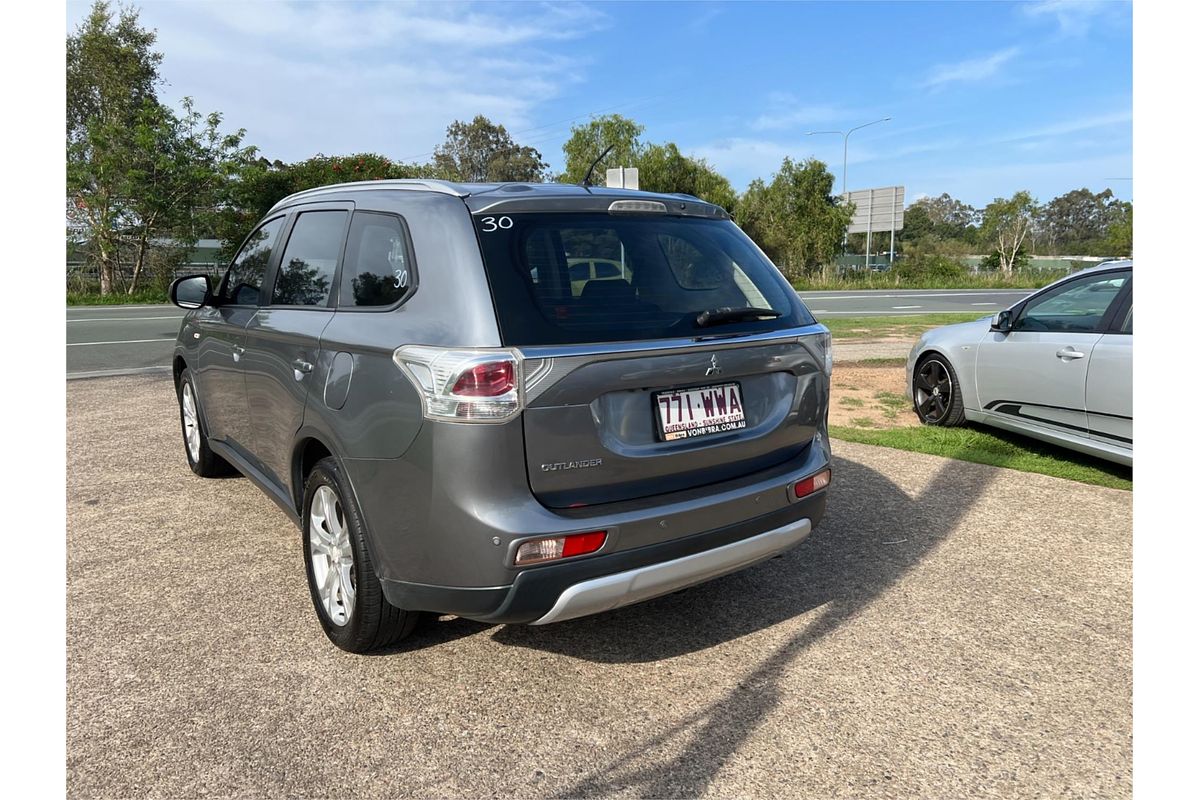 2014 Mitsubishi Outlander ES ZJ