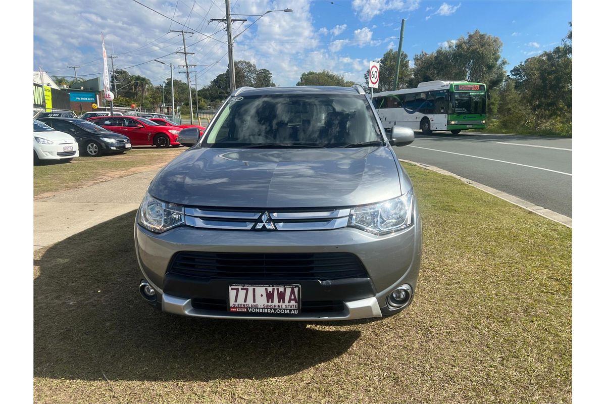 2014 Mitsubishi Outlander ES ZJ