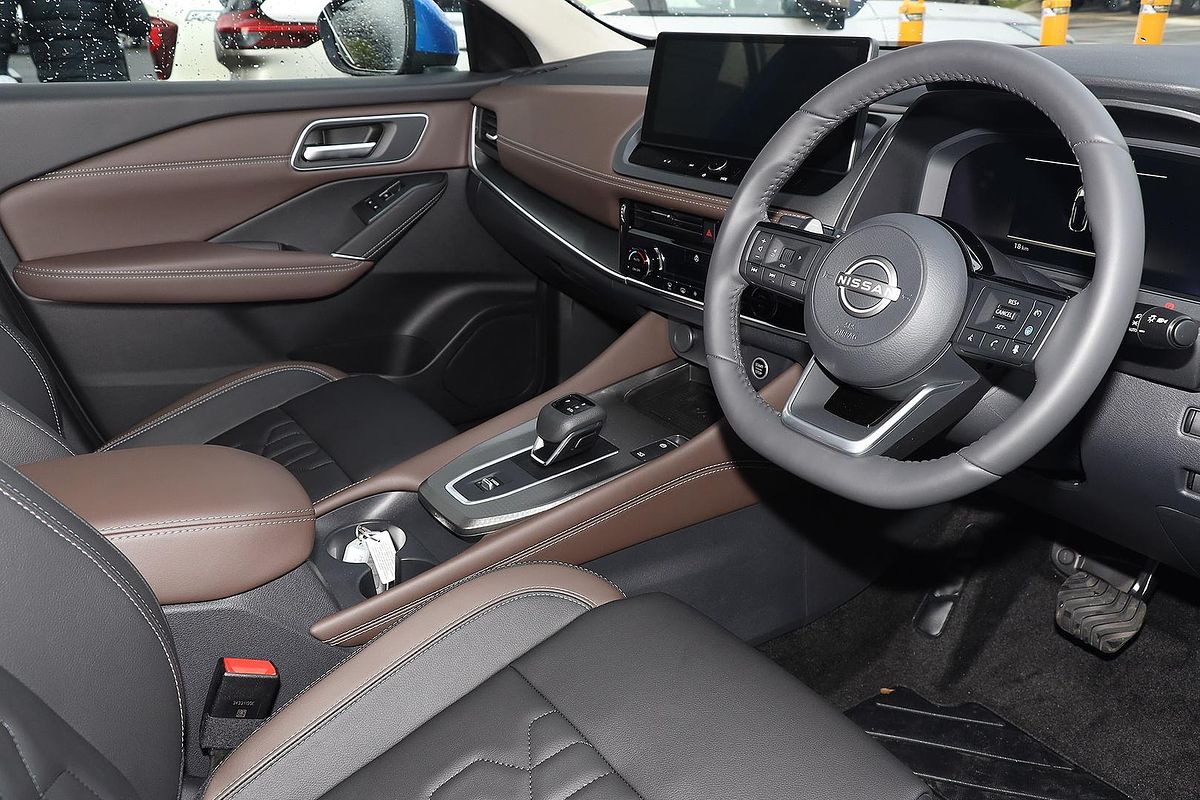 2025 Nissan QASHQAI Ti J12