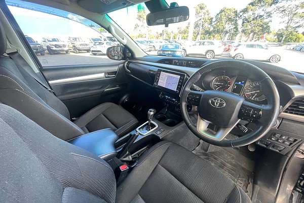 2022 Toyota Hilux SR5 GUN126R 4X4
