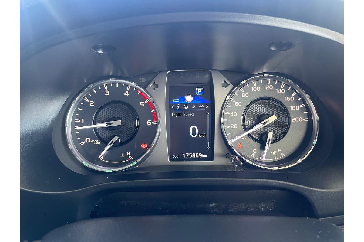 2022 Toyota Hilux SR5 GUN126R 4X4