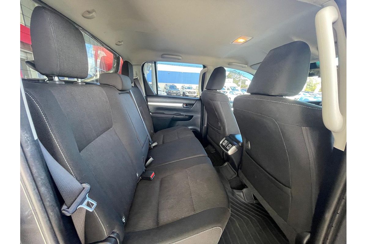 2022 Toyota Hilux SR5 GUN126R 4X4