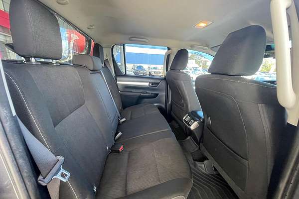 2022 Toyota Hilux SR5 GUN126R 4X4