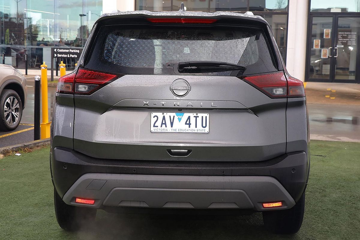 2025 Nissan X-TRAIL ST T33