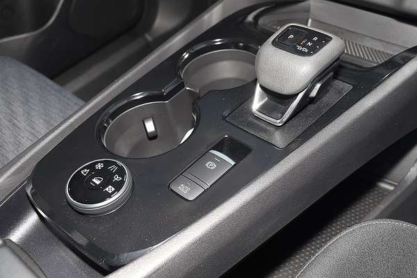 2025 Nissan X-TRAIL ST T33