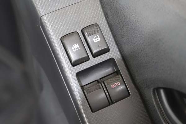 2016 Isuzu D-MAX SX High Ride Rear Wheel Drive