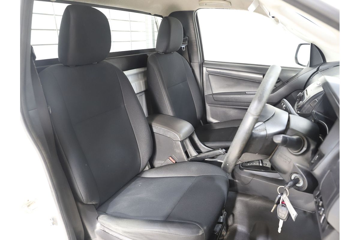 2016 Isuzu D-MAX SX High Ride Rear Wheel Drive