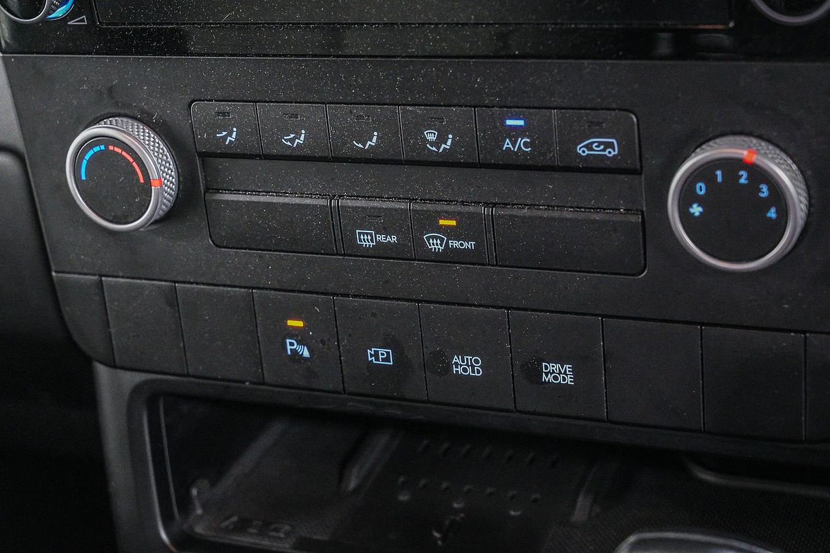 2022 Hyundai STARIA LOAD US4.V1