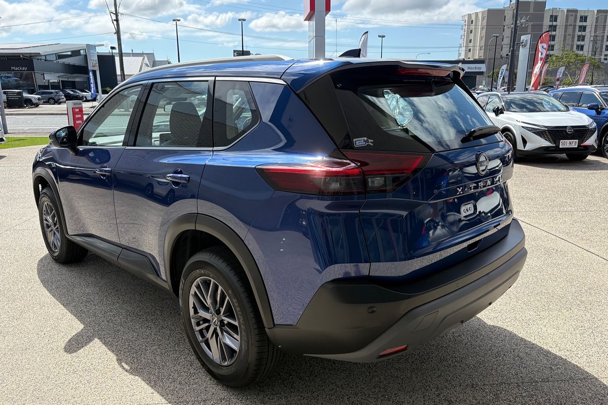 2025 Nissan X-TRAIL ST T33