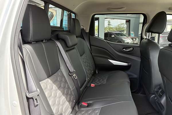2025 Nissan Navara ST-X D23 4X4