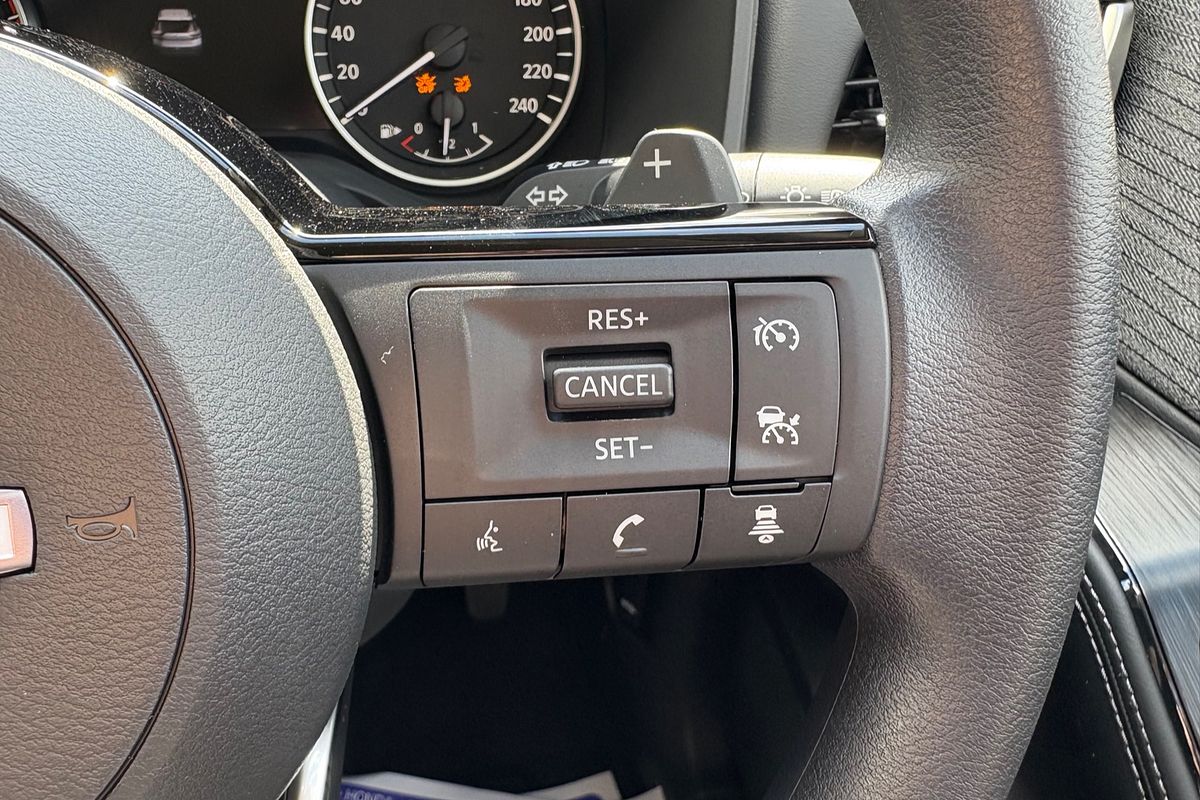 2025 Nissan X-TRAIL ST T33
