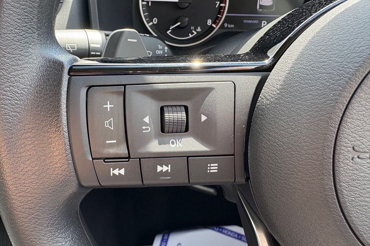 2025 Nissan X-TRAIL ST T33