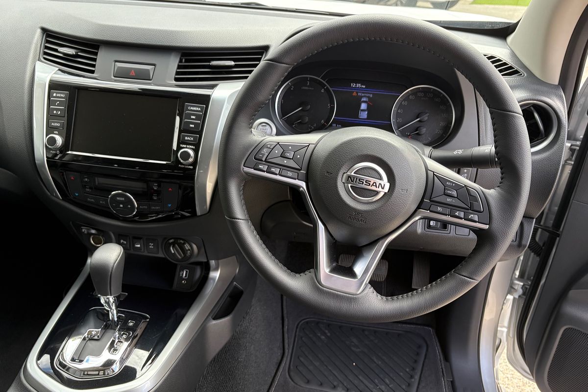 2025 Nissan Navara ST-X D23 4X4
