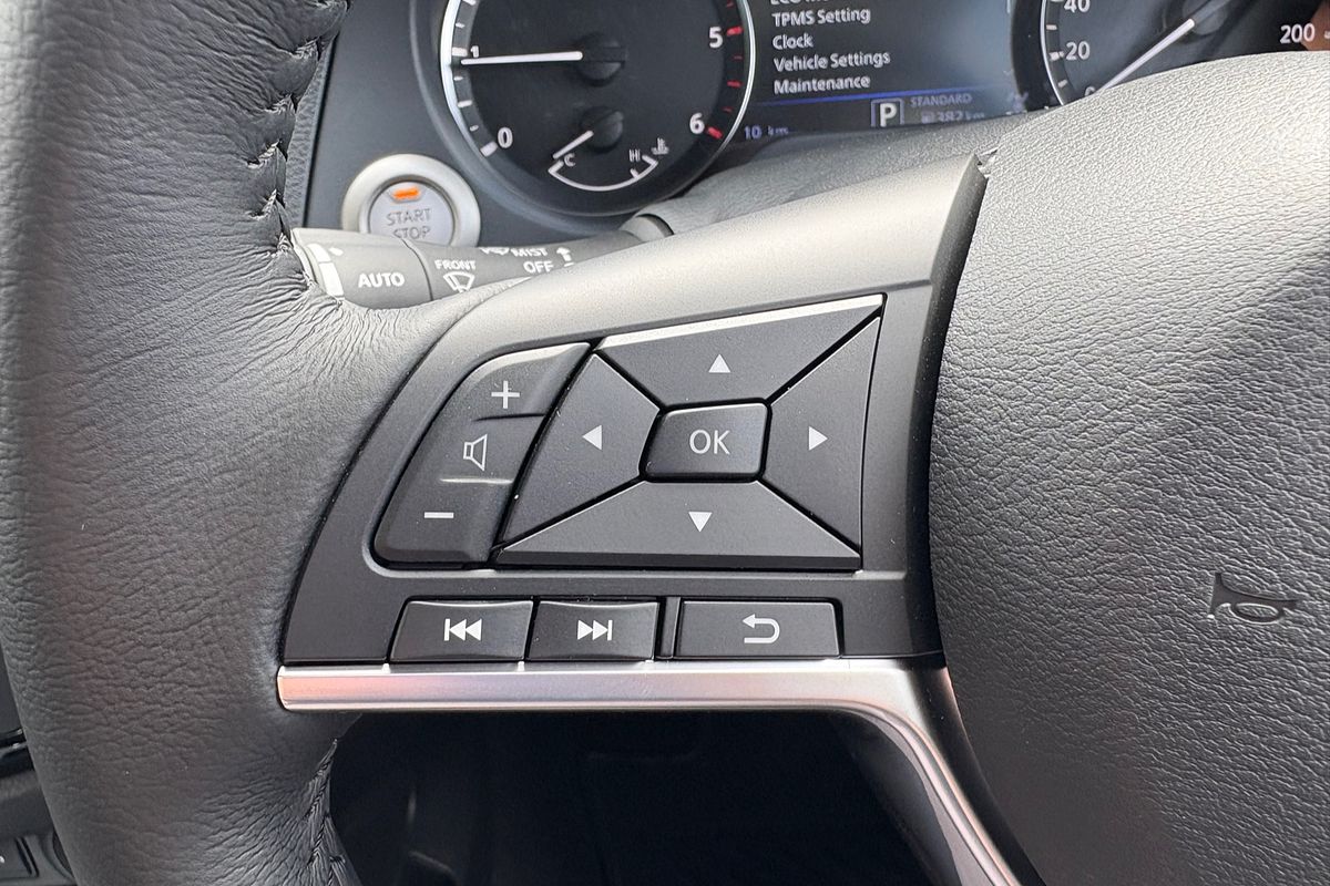 2025 Nissan Navara ST-X D23 4X4