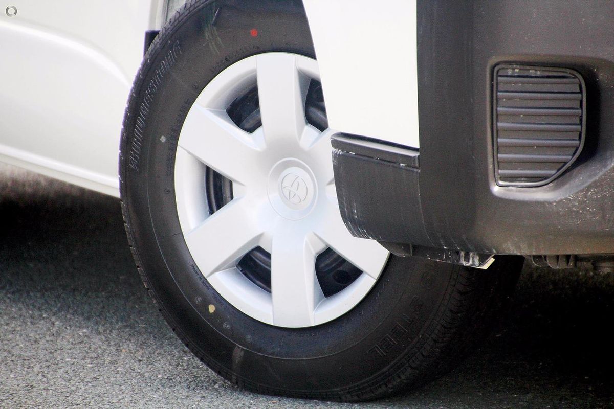 2016 Toyota Hiace KDH201R LWB