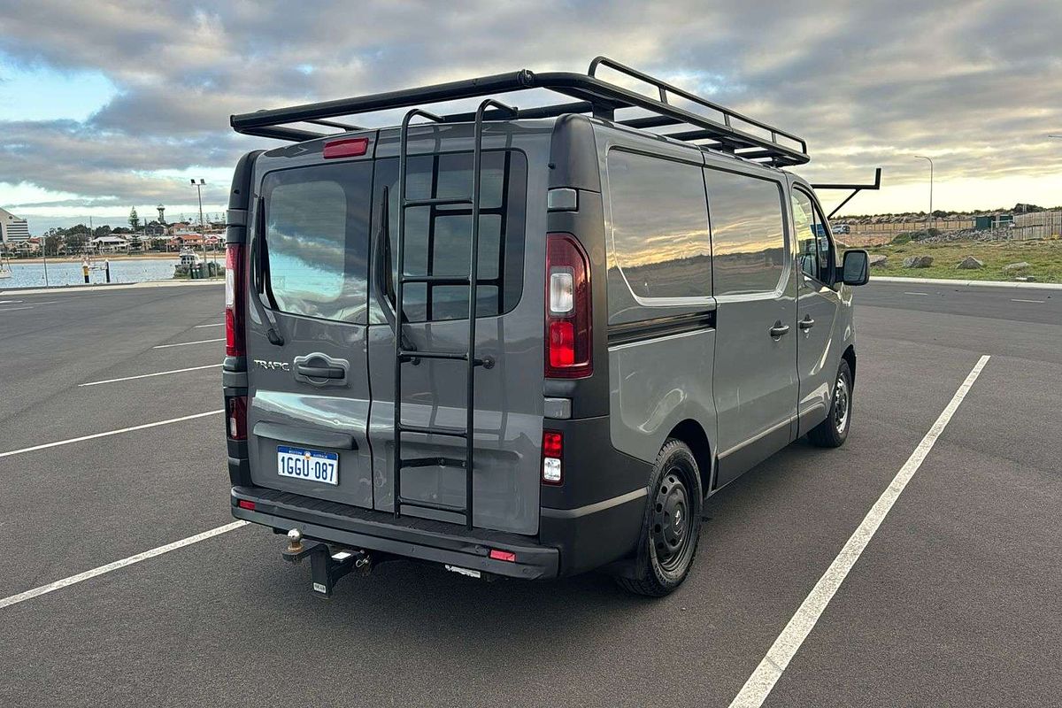 2017 Renault Trafic 66KW X82 SWB