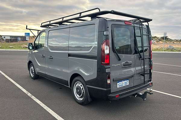 2017 Renault Trafic 66KW X82 SWB