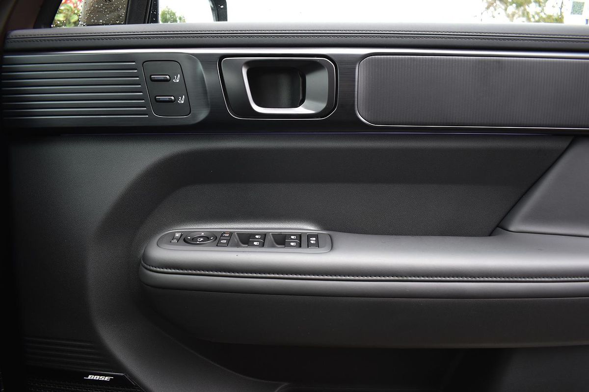 2025 Hyundai Santa Fe Hybrid Calligraphy MX5.V1
