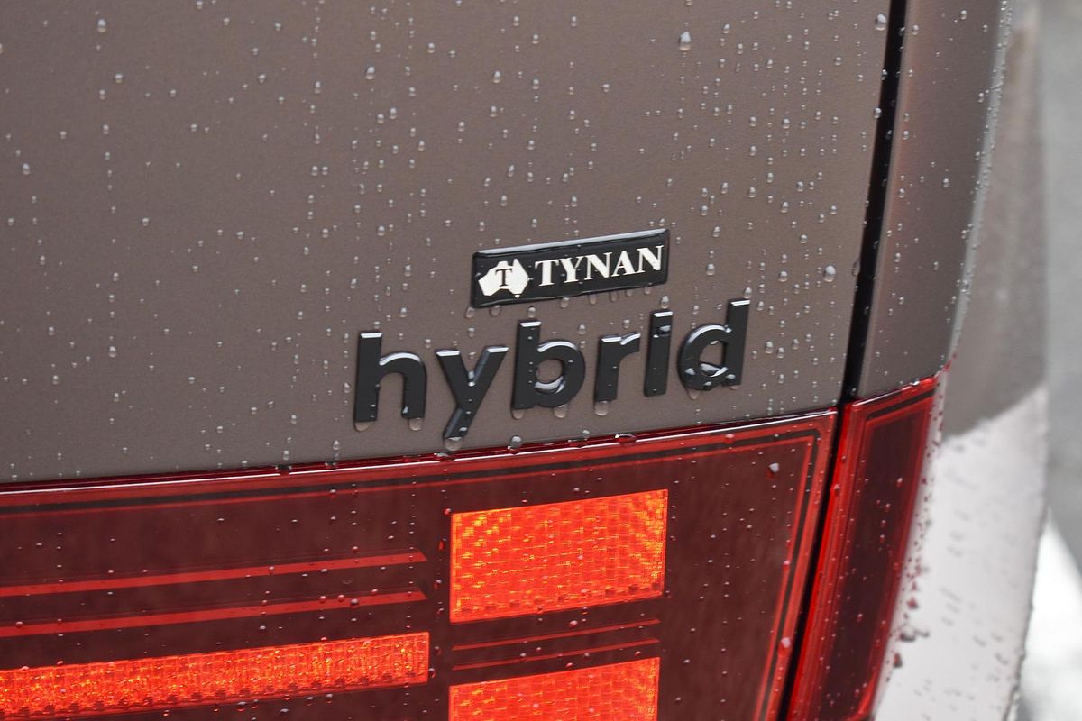 2025 Hyundai Santa Fe Hybrid Calligraphy MX5.V1