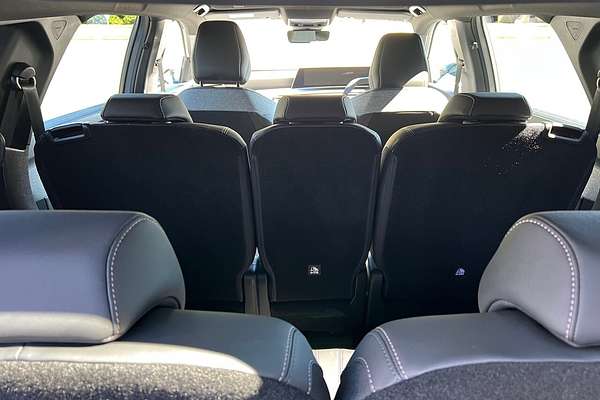 2025 Peugeot 5008 Allure e-DCS P74 MY25