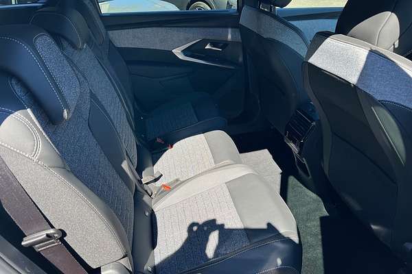2025 Peugeot 5008 Allure e-DCS P74 MY25