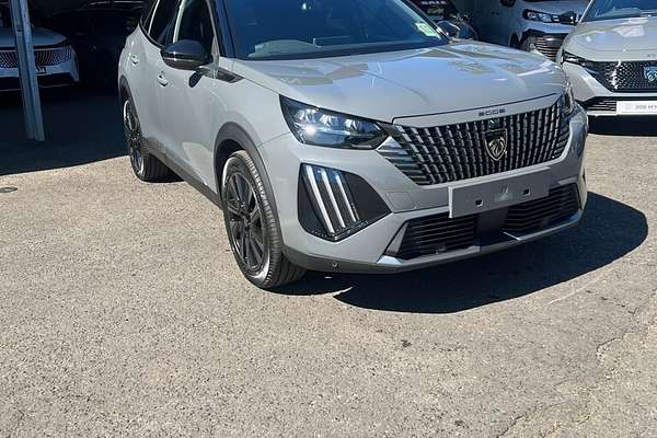 2025 Peugeot 2008 GT Hybrid P24 MY25