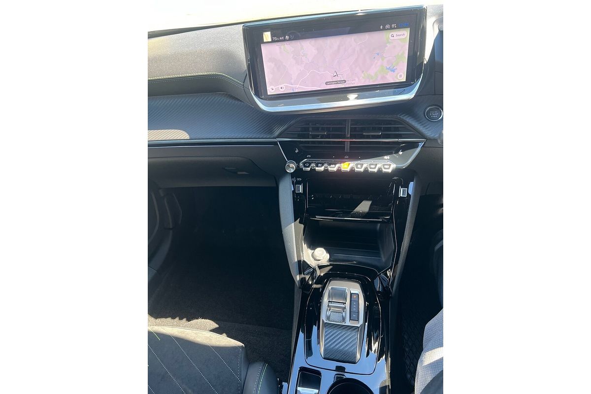 2025 Peugeot 2008 GT Hybrid P24 MY25