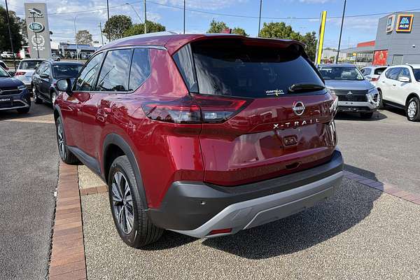 2024 Nissan X-TRAIL ST-L T33