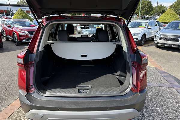 2024 Nissan X-TRAIL ST-L T33