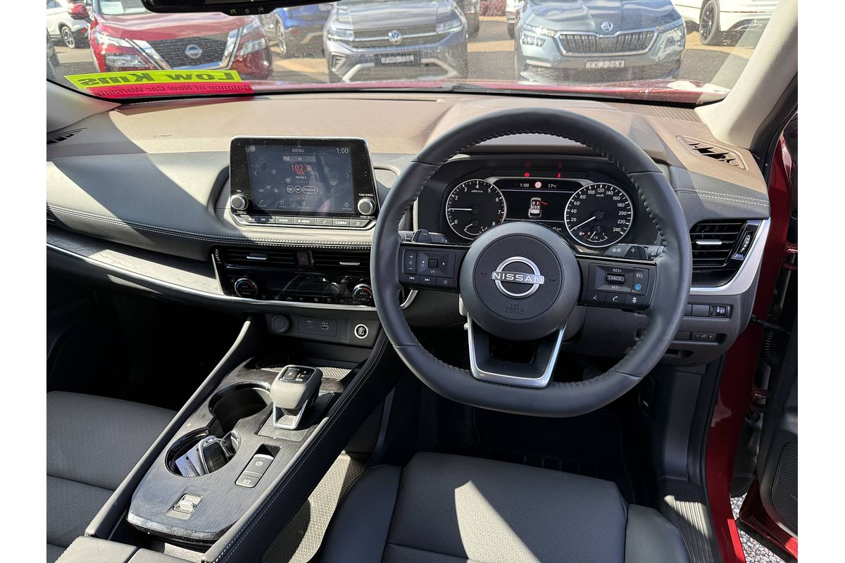 2024 Nissan X-TRAIL ST-L T33
