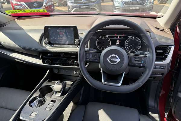 2024 Nissan X-TRAIL ST-L T33