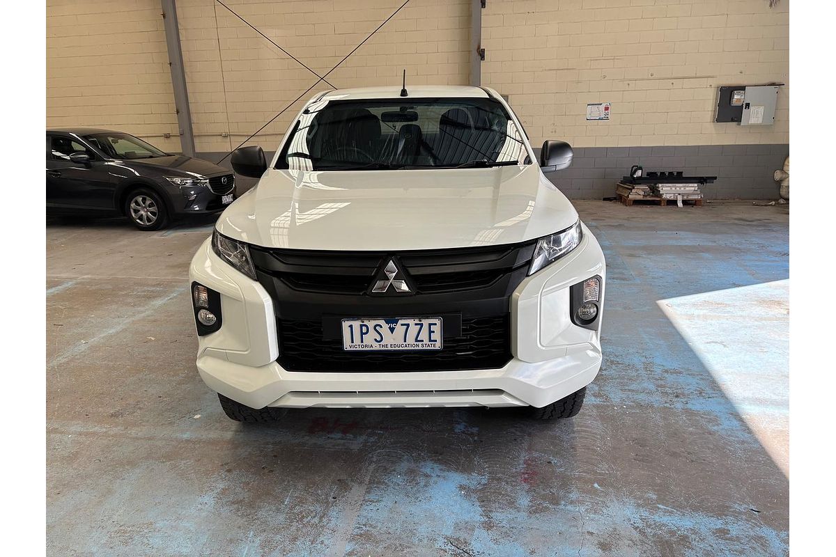 2019 Mitsubishi Triton GLX MR 4X4