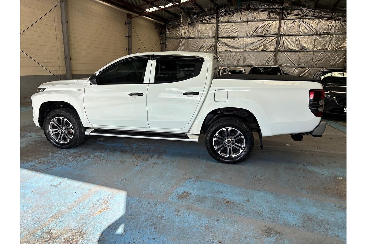2019 Mitsubishi Triton GLX MR 4X4