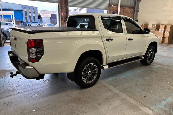 2019 Mitsubishi Triton GLX MR 4X4
