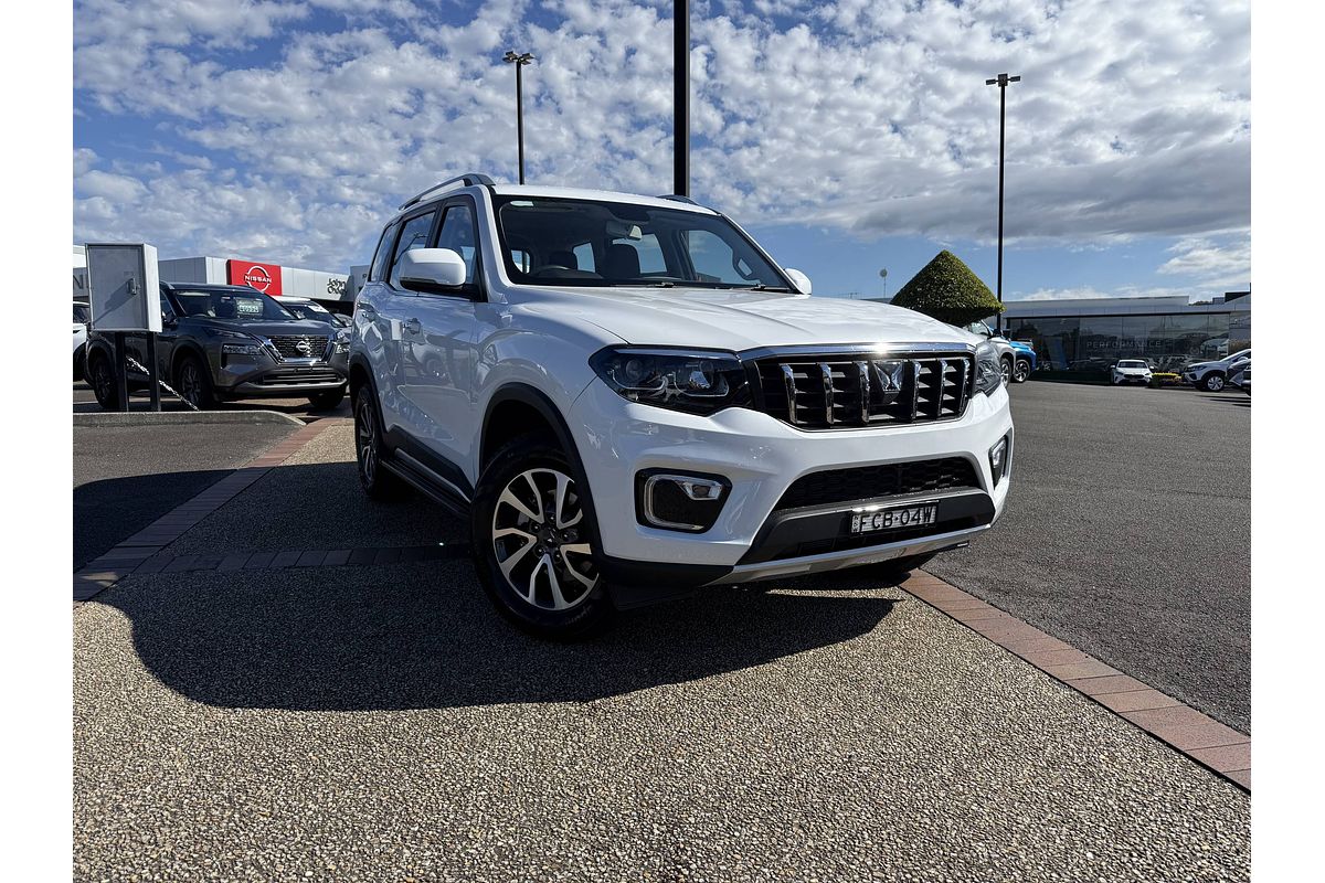 2023 Mahindra Scorpio Z8L MY23