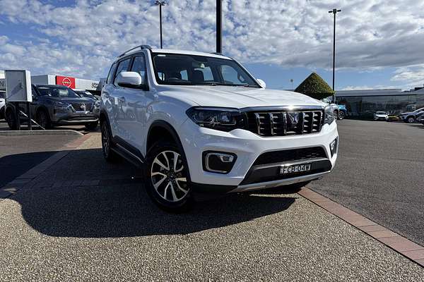 2023 Mahindra Scorpio Z8L MY23