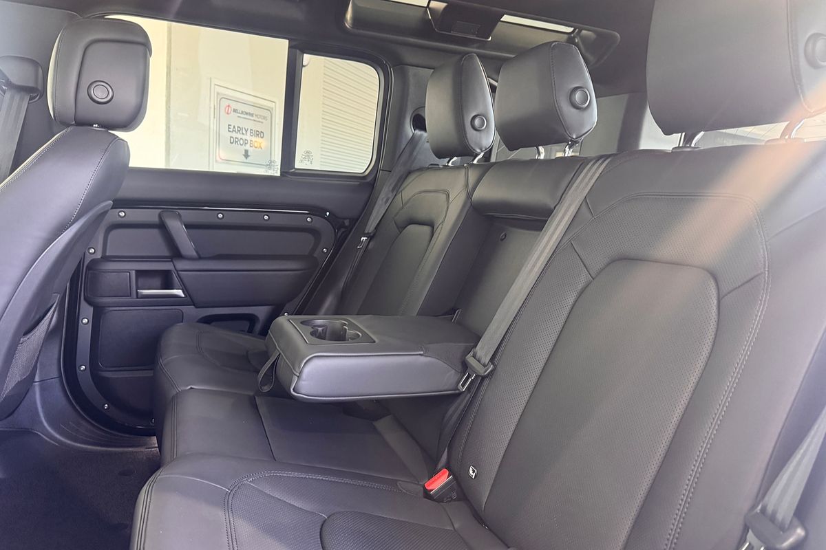 2025 Land Rover Defender 110 D350 X-Dynamic HSE L663